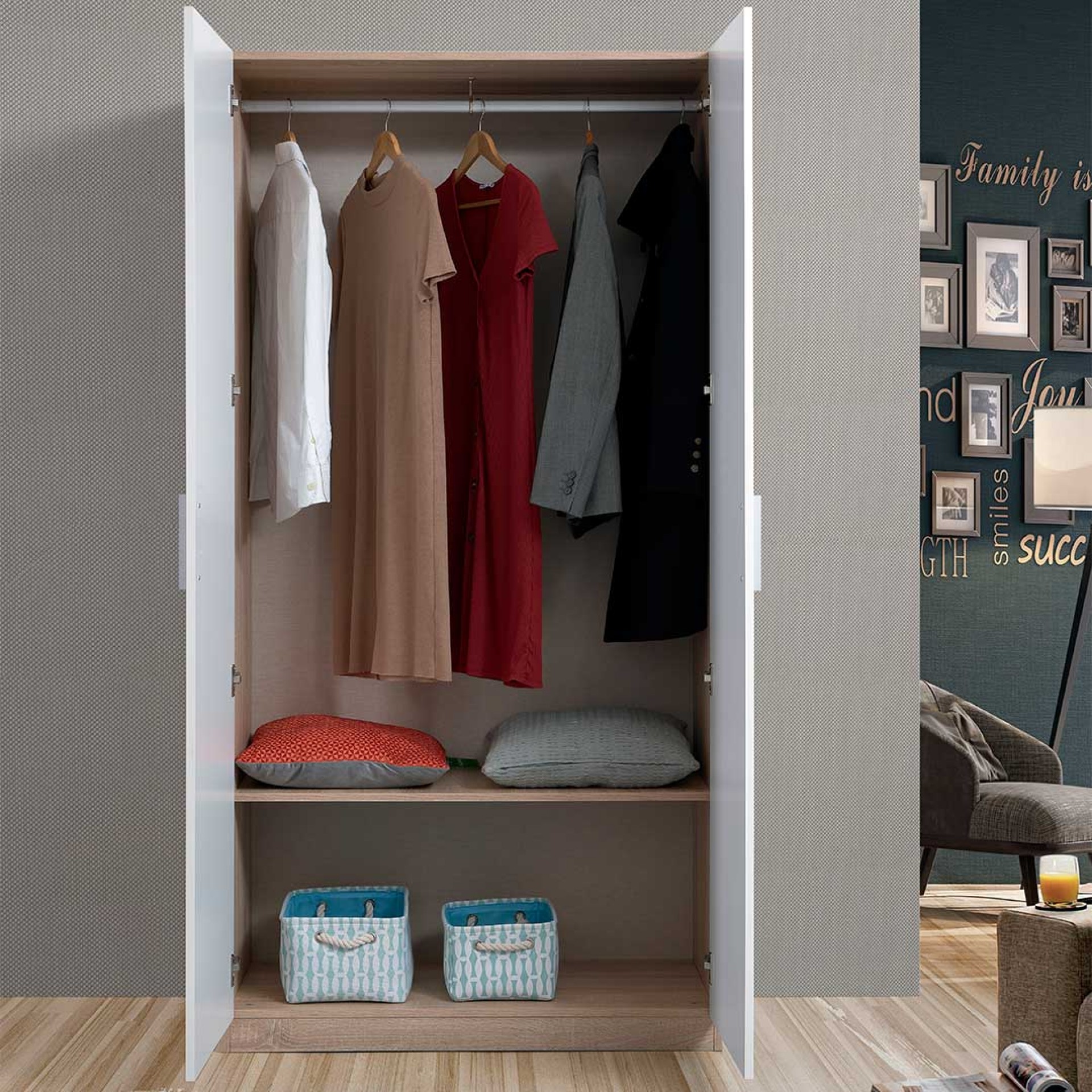 Roupeiro JOM Industria Chaves com 2 portas de abrir