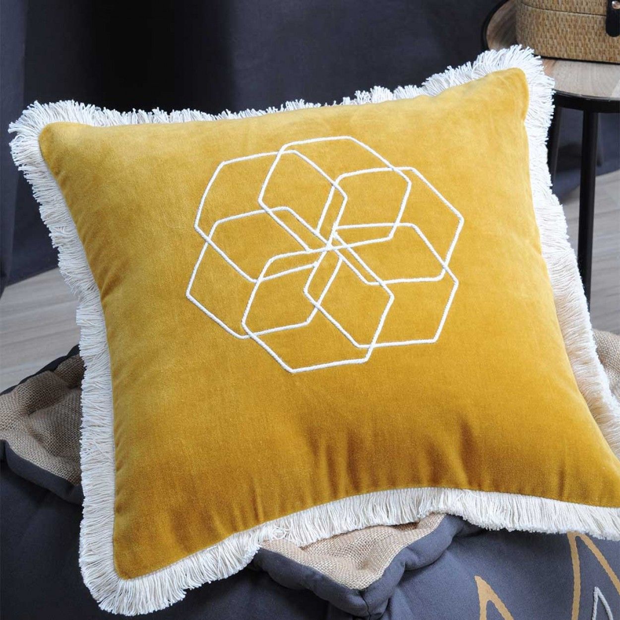 Almofada decorativa LOVELY CASA ALABAMA SAFRAN