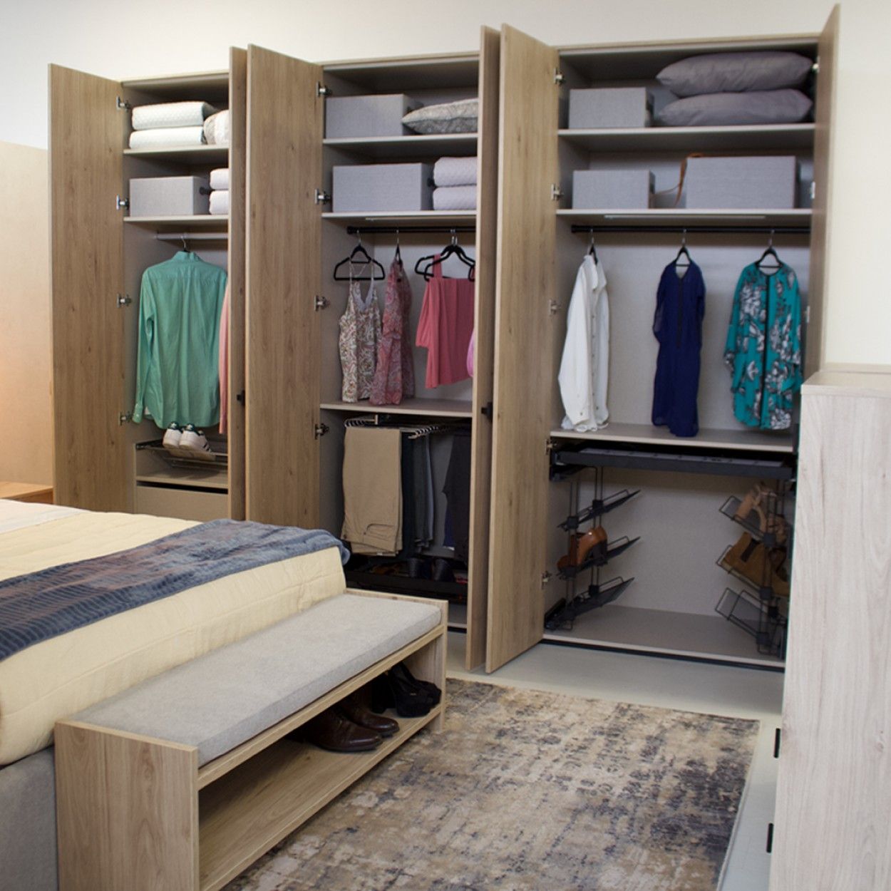 Roupeiro modular portas abrir JOM Industria Peniche