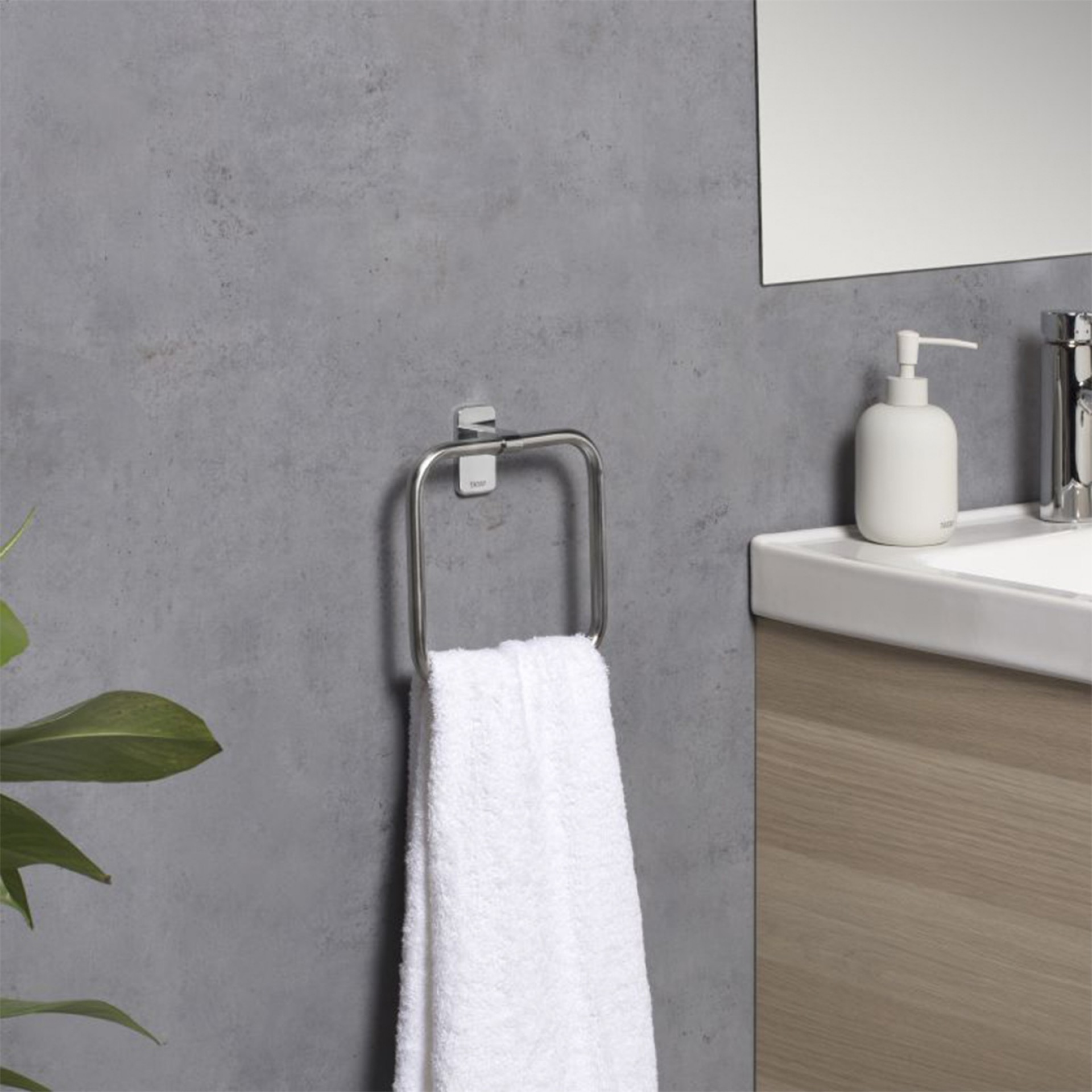 Toalheiro parede  wc TATAY SLIM 6750300