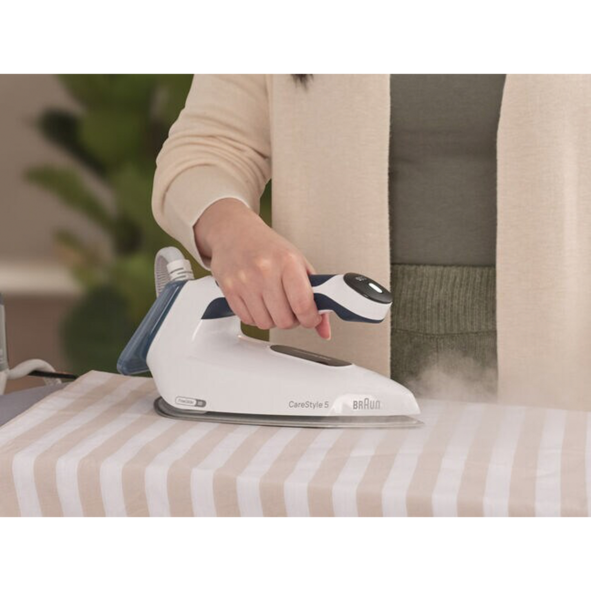 Ferro com Caldeira BRAUN IS 5245 BL