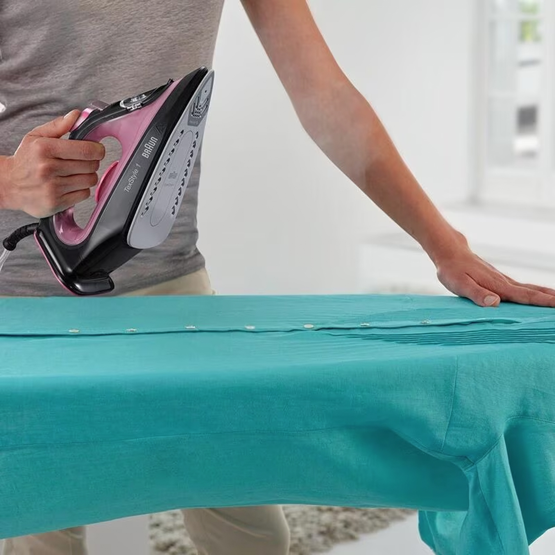 Ferro a Vapor BRAUN SI1070PU