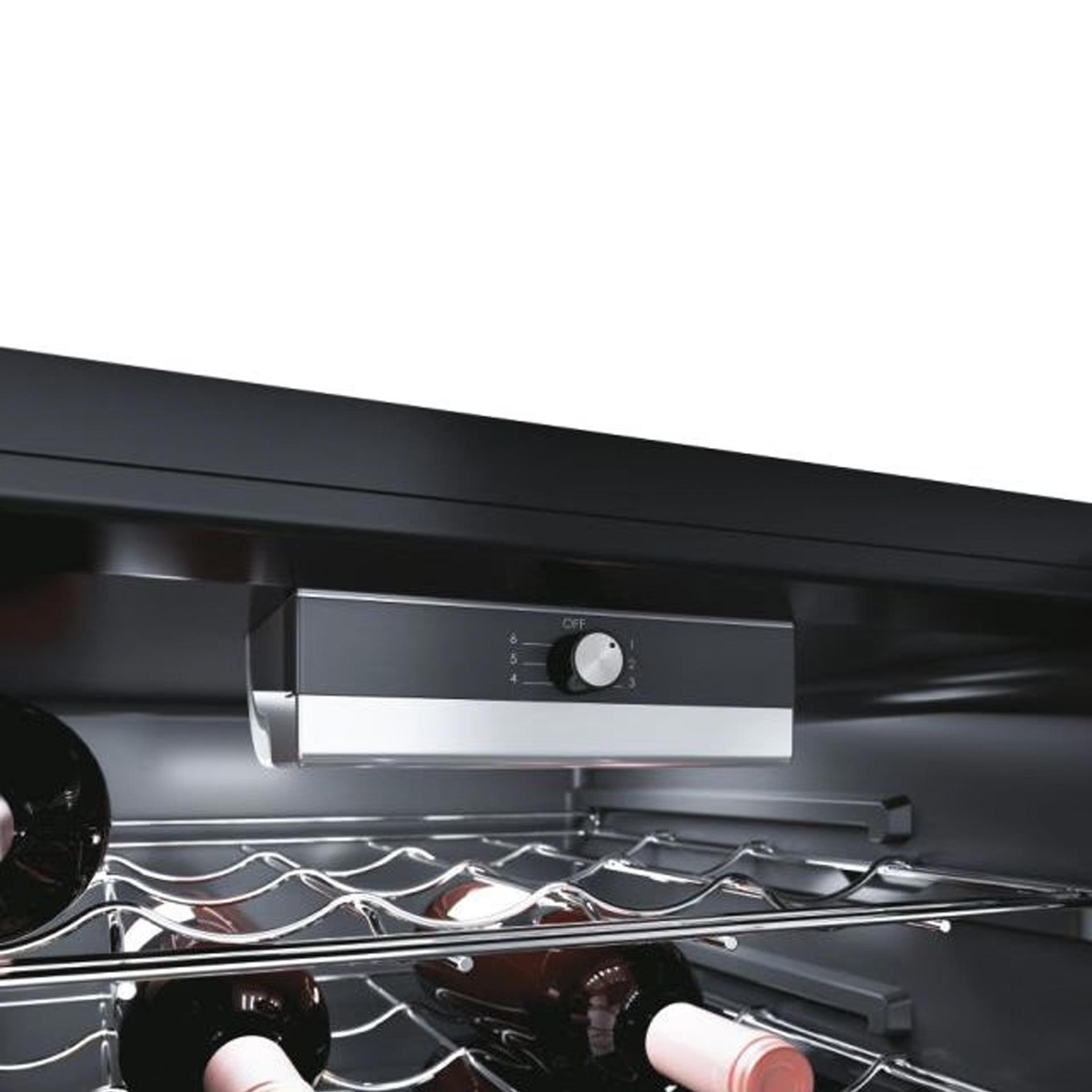 Garrafeira CANDY CWC 150 EM/NF