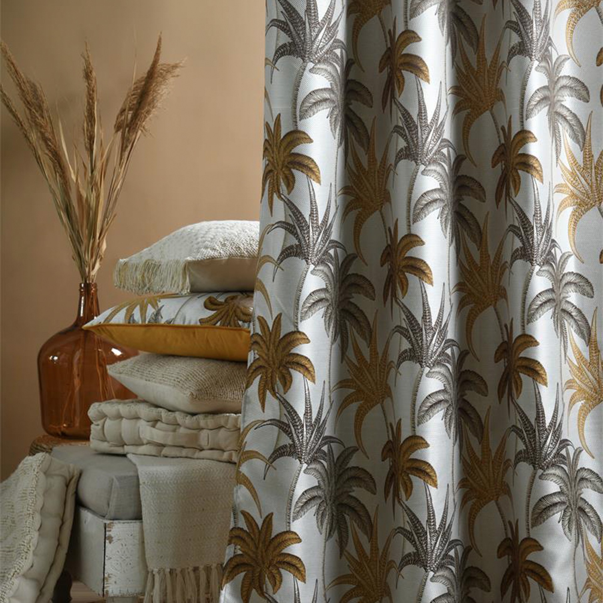 Cortina JOM AMAZONICA