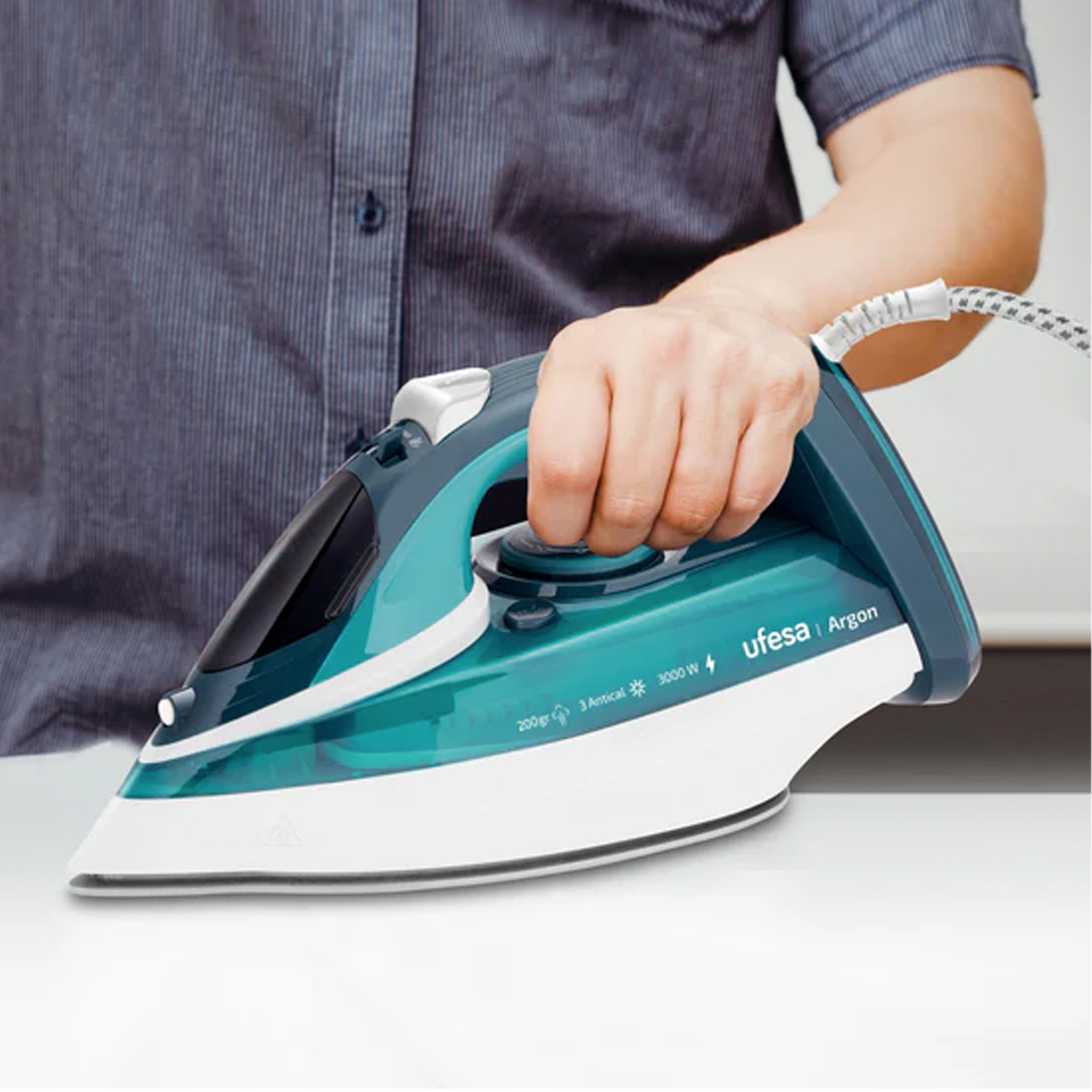 Ferro a Vapor UFESA ARGON