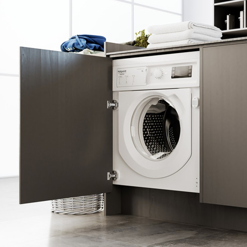 M�quina Lavar Roupa Indesit BI WMHG 81485 EU