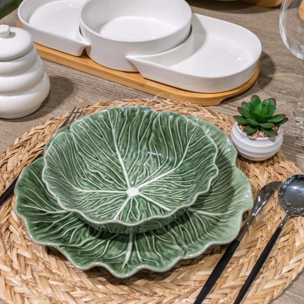 Prato JOM FOLHAS 24600