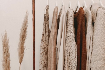 Armário-cápsula: o que é e como criar um de raiz Armário-cápsula: o que é e como criar um de raiz