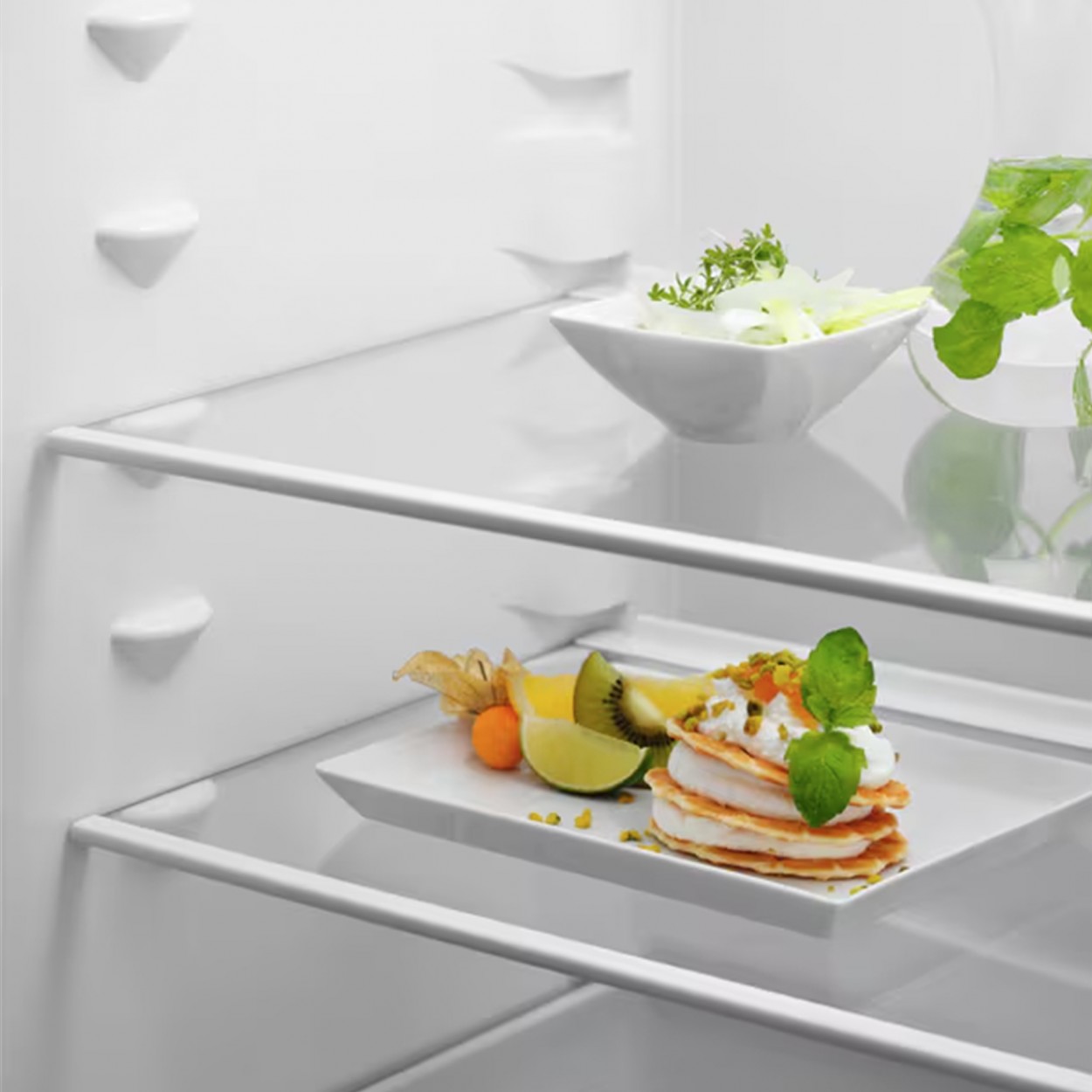 COMBINADO ELECTROLUX LNS5LE18S