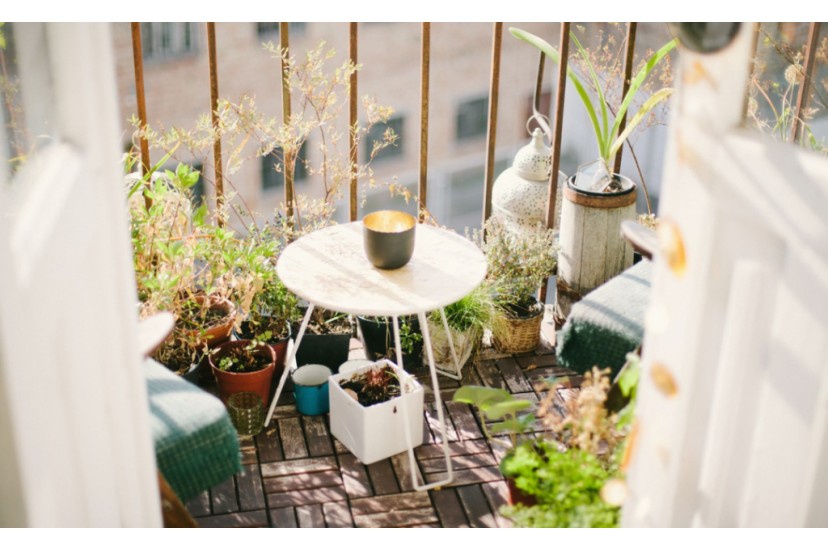 Dicas para otimizar e decorar varandas pequenas