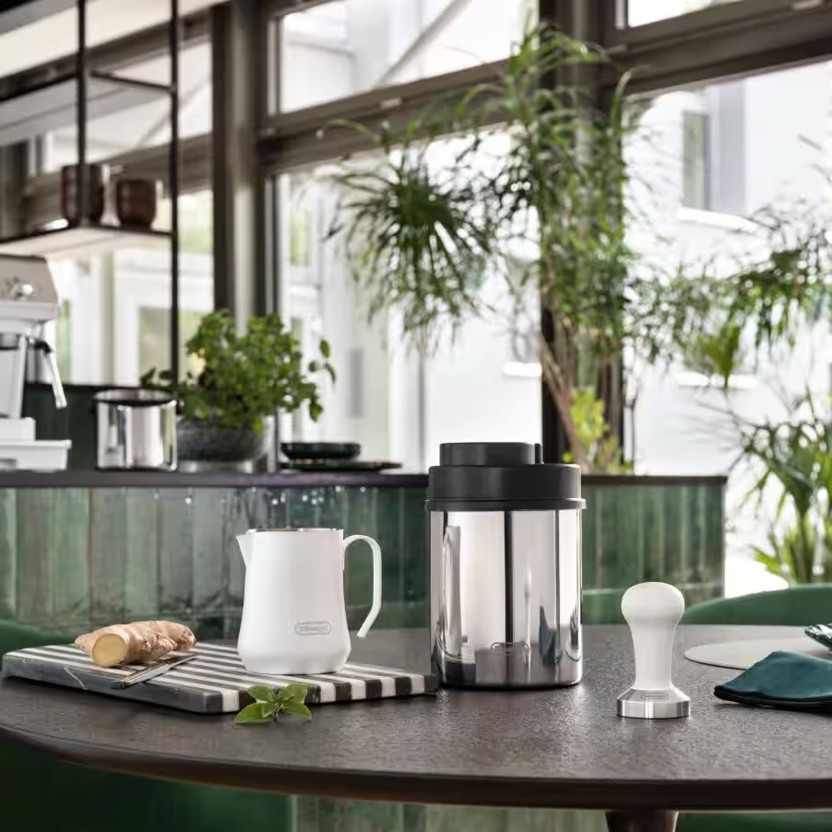 Dep�sito Caf� Delonghi DLSC063